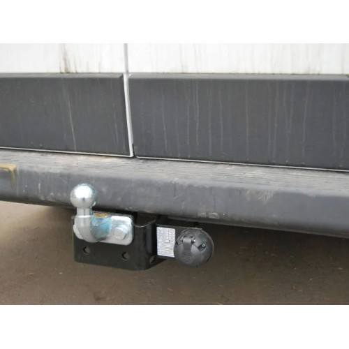 Фаркоп Imiola для Peugeot Boxer L4 Van 2006-2020. Фланцевое крепление. Артикул C.030