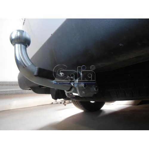 Фаркоп Galia оцинкованный для Mercedes-Benz V-Класс W639 RWD 2003-2014. Быстросъемный крюк. Артикул M108C