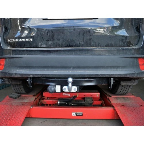 Фаркоп Imiola для Toyota Highlander III 2014-2020. Фланцевое крепление. Артикул T.057 Фаркоп Imiola для Toyota Highlander III 2014-2020. Фланцевое крепление. Артикул T.057