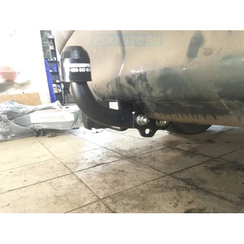 Фаркоп Imiola для Toyota Avensis T22 лифтбек, седан 1998-2002. Артикул T.001