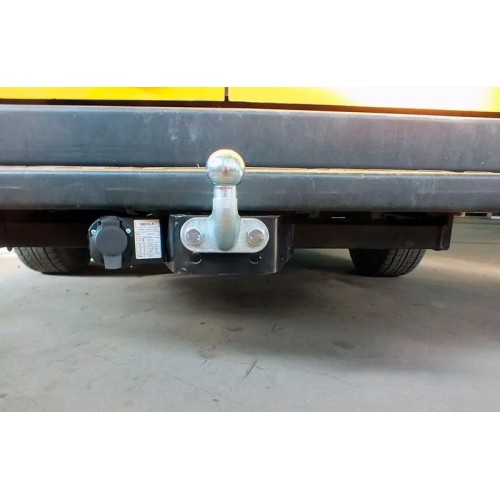 Фаркоп Imiola для Volkswagen Crafter 32 Van (с подножкой) 2006-2016. Фланцевое крепление. Артикул M.031 Фаркоп Imiola для Volkswagen Crafter 32 Van (с подножкой) 2006-2016. Фланцевое крепление. Артикул M.031