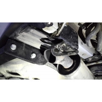 Фаркоп Лидер-Плюс для Toyota Highlander III 2014-2020. (с накладкой из нерж. стали). Фланцевое крепление. Артикул T120-F(N)