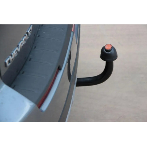 Фаркоп Aragon (быстросъемный крюк, вертикальное крепление) для Chevrolet Orlando 2011-2015.. Артикул E1004AV