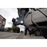 Фаркоп Bosal для Peugeot 4007 2007-2012. Быстросъемный крюк. Артикул 4155-C