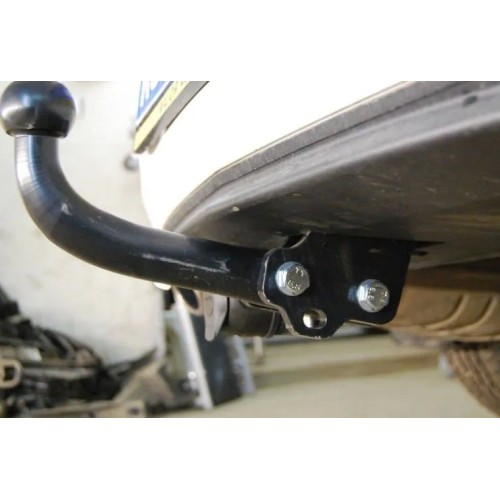 Фаркоп Imiola для Opel Insignia седан, хэтчбек, универсал 2008-2017. Артикул O.038