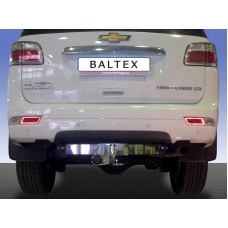 Фаркоп Baltex для Chevrolet TrailBlazer II 2012-2020. (с декор. пластиной). Артикул 04.2424.56