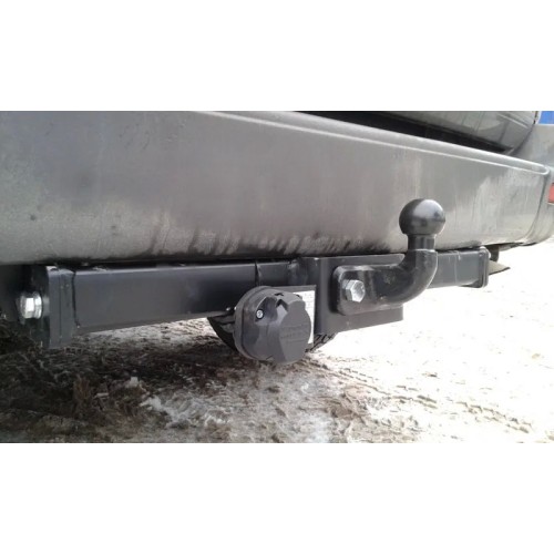 Фаркоп Imiola для Toyota Land Cruiser 100 1998-2007. Фланцевое крепление. Артикул T.053