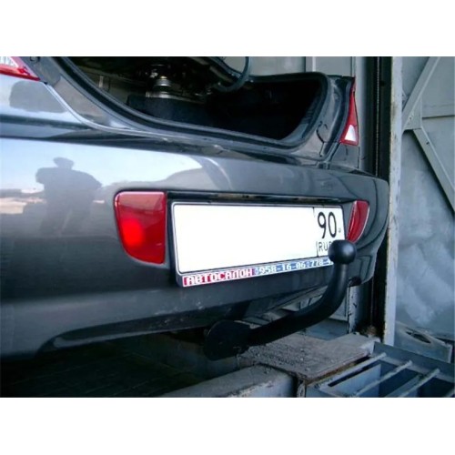 Фаркоп Трейлер для Kia Spectra седан 2004-2011. Артикул 7320