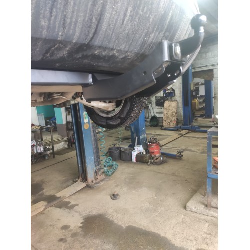 Фаркоп для Chevrolet Equinox 2017-2024 Эквинокс