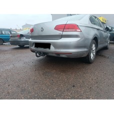 Фаркоп Avtos для Volkswagen Passat B8 седан 2015-2020. Артикул VW 38