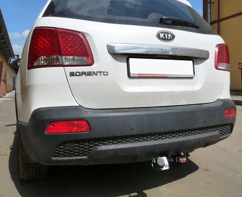 Фаркоп AvtoS для Kia Sorento II до рестайлинга 2009-2012. Артикул KI 17