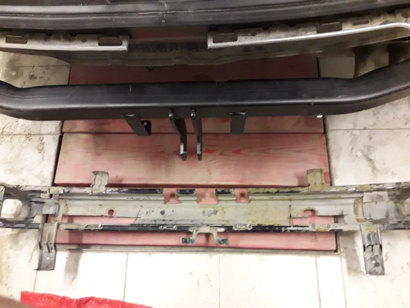 Фаркоп AvtoS для Kia Sorento II до рестайлинга 2009-2012. Артикул KI 17 Фаркоп AvtoS для Kia Sorento II до рестайлинга 2009-2012. Артикул KI 17