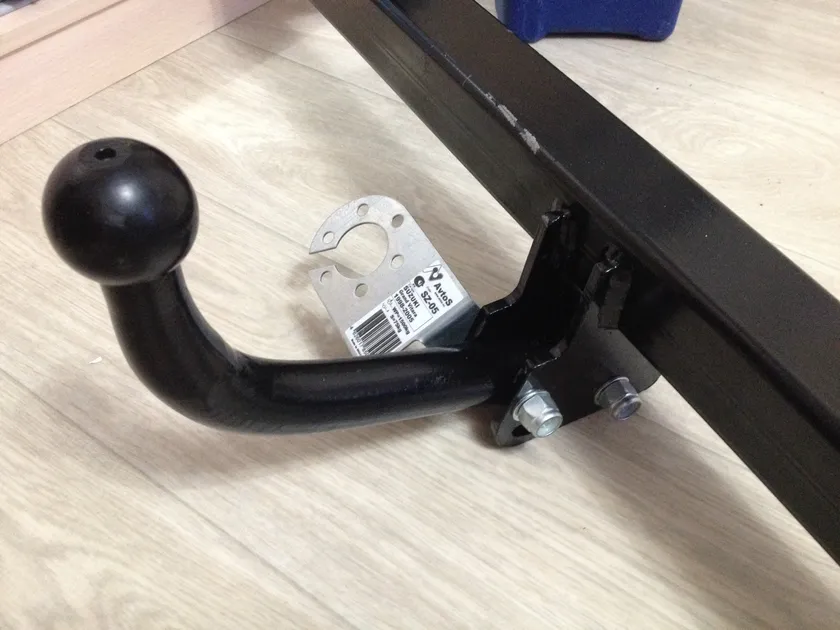 Фаркоп AvtoS для Suzuki Grand Vitara II 3/5 дверей 1997-2005. Артикул SZ 05 Фаркоп AvtoS для Suzuki Grand Vitara II 3/5 дверей 1997-2005. Артикул SZ 05