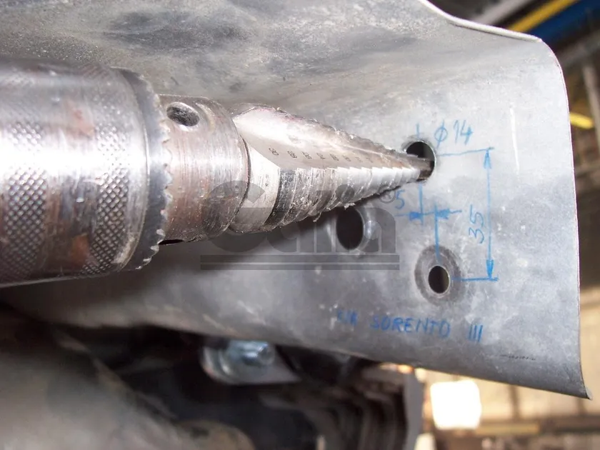 Фаркоп Galia оцинкованный для Kia Sorento II 2009-2012. Быстросъемный крюк. Артикул H069C Фаркоп Galia оцинкованный для Kia Sorento II 2009-2012. Быстросъемный крюк. Артикул H069C