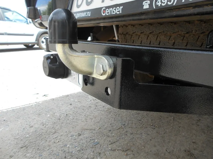 Фаркоп Лидер-Плюс для Mazda BT-50 I 2006-2011. Фланцевое крепление. Артикул M305-F