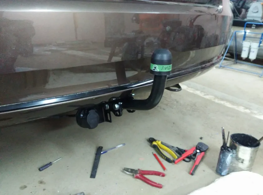 Фаркоп Лидер-Плюс для Volkswagen Polo V седан 2009-2020. Артикул V119-A