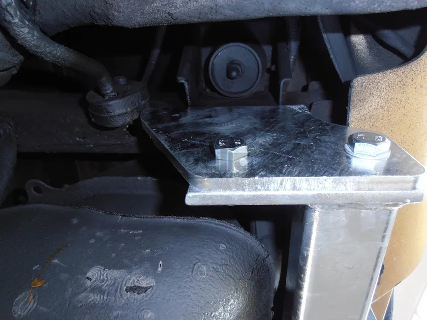 Фаркоп Galia оцинкованный для Suzuki Grand Vitara II 1997-2005. Быстросъемный крюк. Артикул S030C Фаркоп Galia оцинкованный для Suzuki Grand Vitara II 1997-2005. Быстросъемный крюк. Артикул S030C