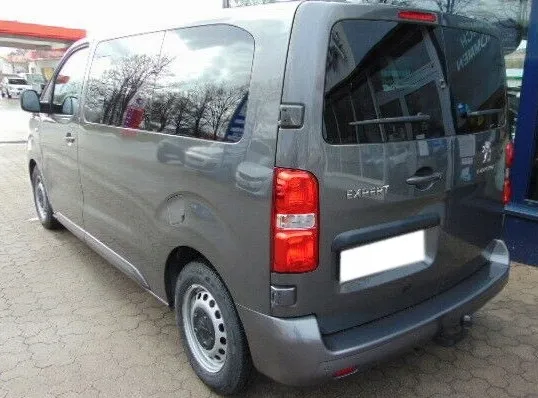 Фаркоп Steinhof для Opel Vivaro C 2019-2025. Быстросъемный крюк. Артикул T-184