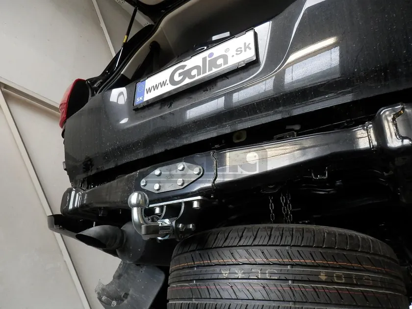 Фаркоп Galia оцинкованный для Toyota Land Cruiser 200 2007-2021. Артикул T070A Фаркоп Galia оцинкованный для Toyota Land Cruiser 200 2007-2021. Артикул T070A