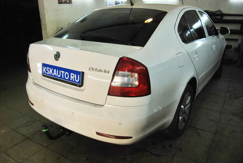 Фаркоп Лидер-Плюс для Skoda Octavia A5 хэтчбек 2008-2013. Артикул S106-A Фаркоп Лидер-Плюс для Skoda Octavia A5 хэтчбек 2008-2013. Артикул S106-A