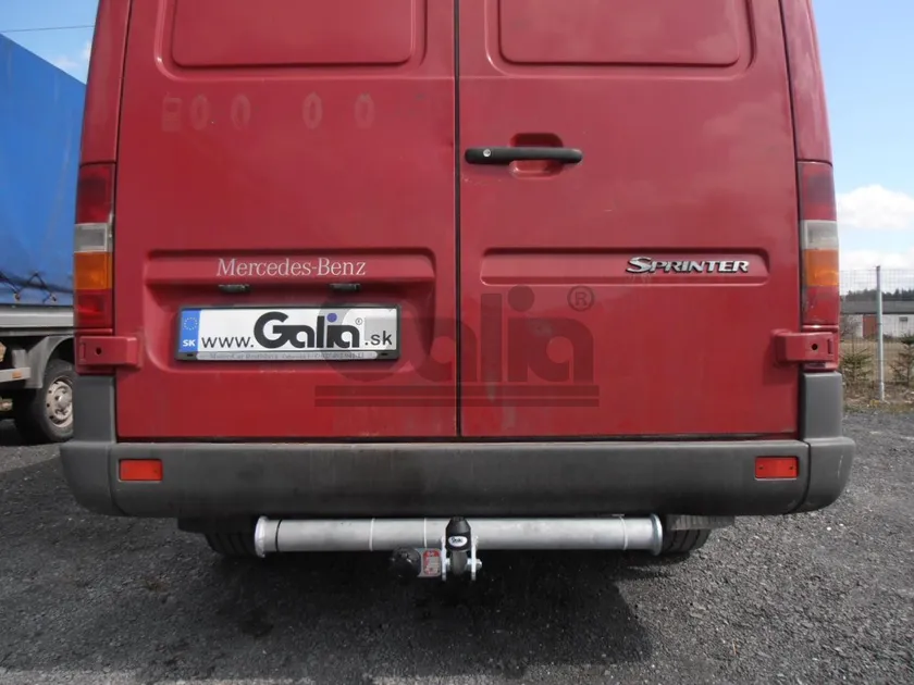 Фаркоп Galia оцинкованный для Mercedes-Benz Sprinter W903 (без подножки, кол. база 3,55/4,025м) 1995-2006. Быстросъемный крюк. Артикул M034C Фаркоп Galia оцинкованный для Mercedes-Benz Sprinter W903 (без подножки, кол. база 3,55/4,025м) 1995-2006. Быстросъемный крюк. Артикул M034C