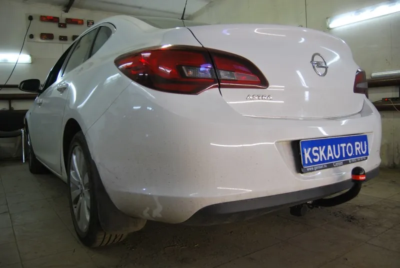 Фаркоп Oris (ранее Bosal) для Opel Astra J седан 2012-2015. Артикул 1184-A