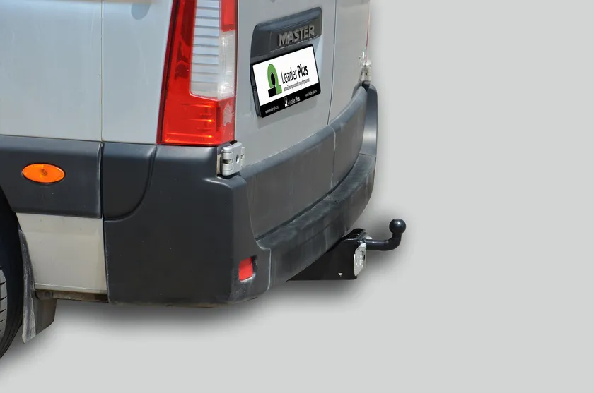 Фаркоп Лидер-Плюс для Renault Master III 2010-2025. Фланцевое крепление. Артикул R121-F