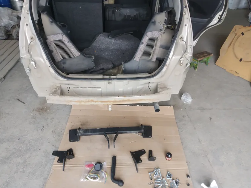 Фаркоп AvtoS для Suzuki Liana хэтчбек 2005-2008. Артикул SZ 07 Фаркоп AvtoS для Suzuki Liana хэтчбек 2005-2008. Артикул SZ 07