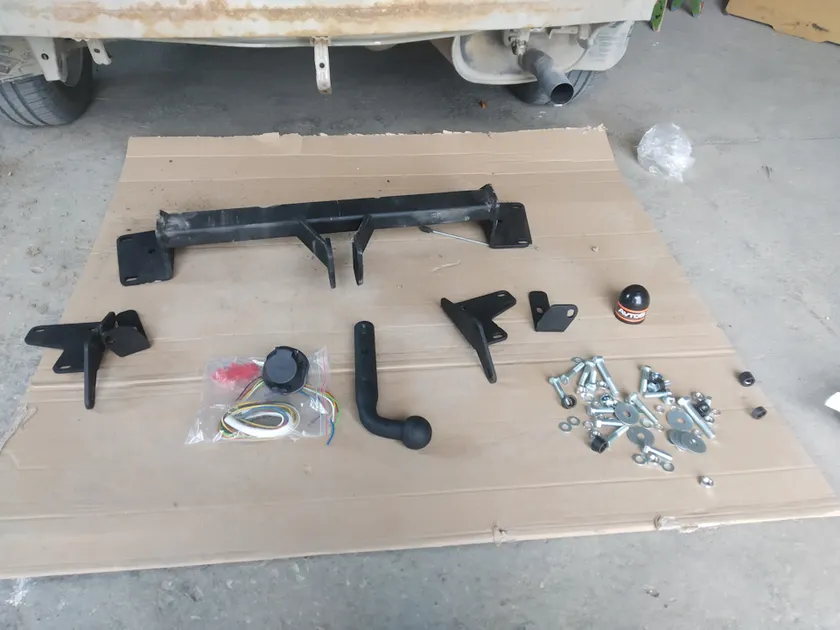 Фаркоп AvtoS для Suzuki Liana хэтчбек 2005-2008. Артикул SZ 07