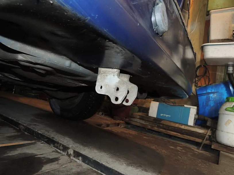 Фаркоп Galia оцинкованный для Subaru Outback II 4WD 1999-2003. Артикул S047A Фаркоп Galia оцинкованный для Subaru Outback II 4WD 1999-2003. Артикул S047A