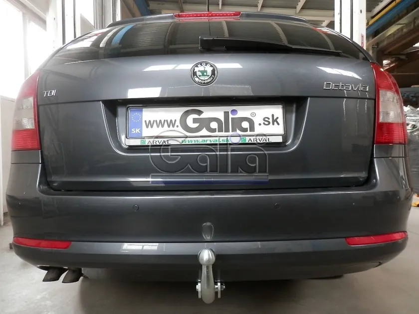 Фаркоп Galia оцинкованный для Skoda Octavia A5 хэтчбек, универсал 2004-2013. Артикул S086A Фаркоп Galia оцинкованный для Skoda Octavia A5 хэтчбек, универсал 2004-2013. Артикул S086A