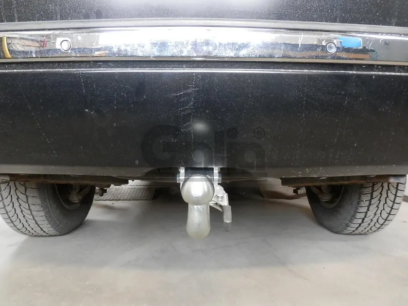 Фаркоп Galia оцинкованный для Jeep Commander 2006-2010. Артикул J006A Фаркоп Galia оцинкованный для Jeep Commander 2006-2010. Артикул J006A