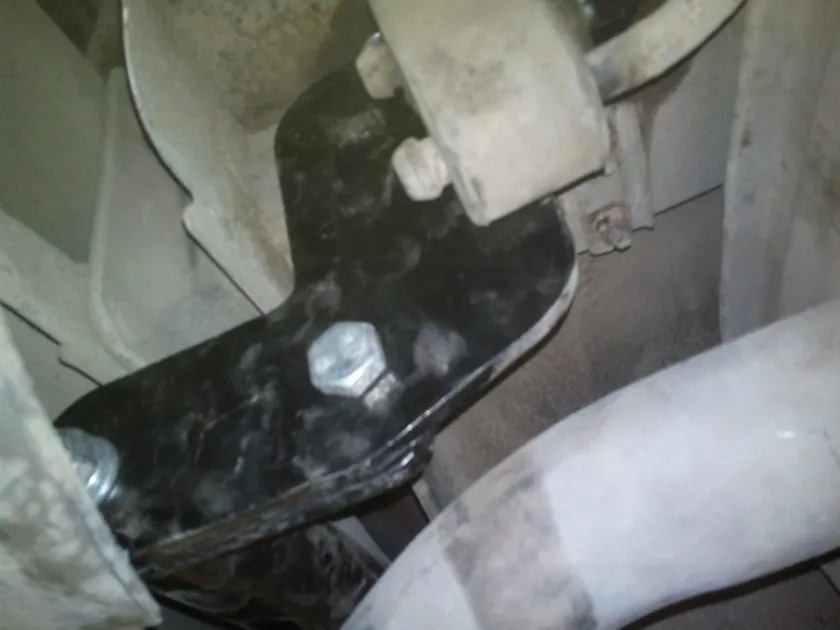 Фаркоп Лидер-Плюс для Hyundai Sonata IV (вкл. ТагАЗ) EF седан 2001-2005. Артикул H203-A Фаркоп Лидер-Плюс для Hyundai Sonata IV (вкл. ТагАЗ) EF седан 2001-2005. Артикул H203-A