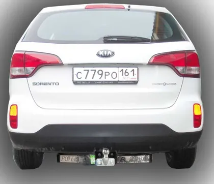 Фаркоп Лидер-Плюс для Kia Sorento II рестайлинг XM FL 2012-2020 (с накладкой из нерж. стали). Фланцевое крепление. Артикул H224-F(N)