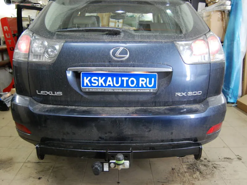 Фаркоп Лидер-Плюс для Toyota Highlander I 2003-2007. Фланцевое крепление. Артикул L101-F Фаркоп Лидер-Плюс для Toyota Highlander I 2003-2007. Фланцевое крепление. Артикул L101-F