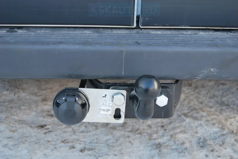 Фаркоп Лидер-Плюс для Citroen Jumper II L2 2006-2025. Фланцевое крепление. Артикул P107-FC