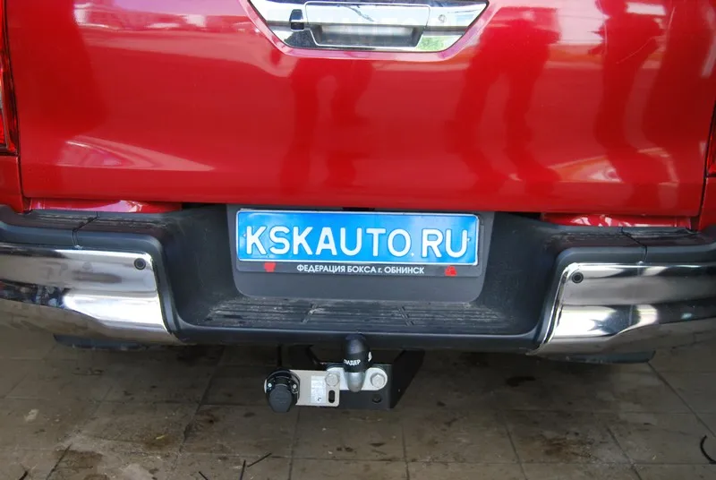 Фаркоп Лидер-Плюс для Toyota Hilux VIII 2015-2025. Фланцевое крепление. Артикул T121-F Фаркоп Лидер-Плюс для Toyota Hilux VIII 2015-2025. Фланцевое крепление. Артикул T121-F