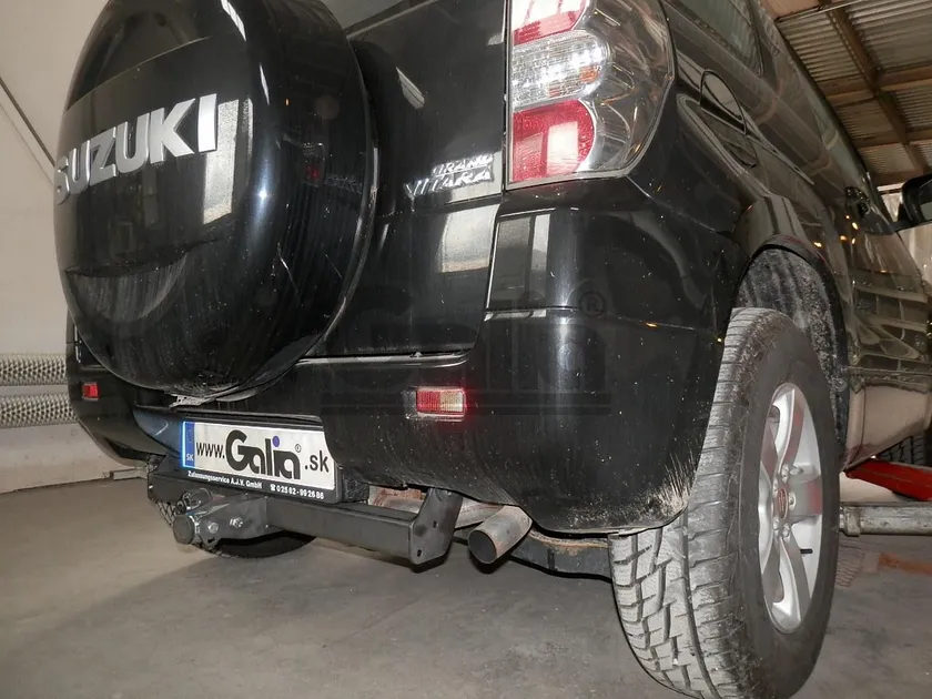 Фаркоп Galia оцинкованный для Suzuki Grand Vitara III 3 двери 2005-2015. Артикул S114A Фаркоп Galia оцинкованный для Suzuki Grand Vitara III 3 двери 2005-2015. Артикул S114A
