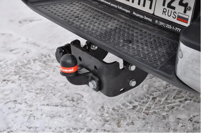 Фаркоп Oris (ранее Bosal) для Volkswagen Amarok (с бампером) 2010-2025. Фланцевое крепление. Артикул 2192-F