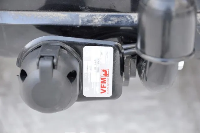 Фаркоп Oris (ранее Bosal) для Ford Fiesta V хэтчбек 2002-2008. Артикул 3945-A Фаркоп Oris (ранее Bosal) для Ford Fiesta V хэтчбек 2002-2008. Артикул 3945-A