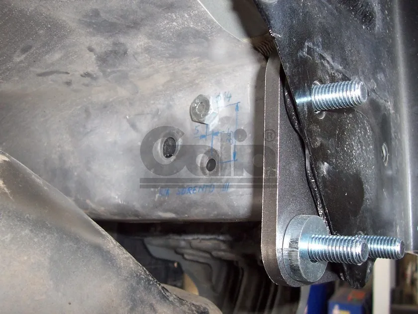 Фаркоп Galia оцинкованный для Kia Sorento II 2009-2012. Артикул H069A Фаркоп Galia оцинкованный для Kia Sorento II 2009-2012. Артикул H069A