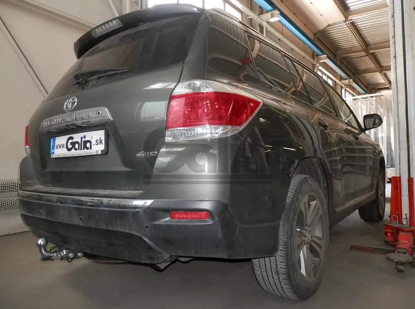Фаркоп Galia оцинкованный для Toyota Highlander II 2010-2013. Быстросъемный крюк. Артикул T068C Фаркоп Galia оцинкованный для Toyota Highlander II 2010-2013. Быстросъемный крюк. Артикул T068C