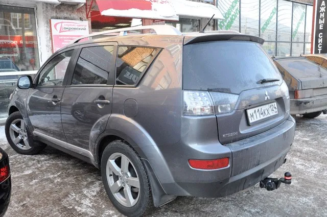 Фаркоп Oris (ранее Bosal) для Citroen C-Crosser 2007-2013. Быстросъемный крюк под американский квадрат. Артикул 4165-E Фаркоп Oris (ранее Bosal) для Citroen C-Crosser 2007-2013. Быстросъемный крюк под американский квадрат. Артикул 4165-E