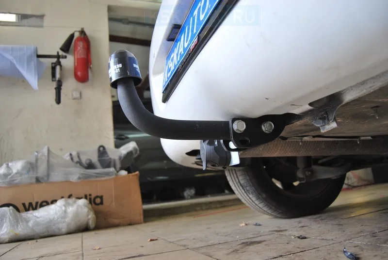 Фаркоп AvtoS для Peugeot 308 I хетчбек 3/5 дверей 2008-2013. Артикул PE 02 Фаркоп AvtoS для Peugeot 308 I хетчбек 3/5 дверей 2008-2013. Артикул PE 02