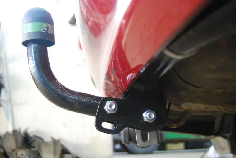 Фаркоп Лидер-Плюс для Mitsubishi Lancer 9 седан, универсал 2003-2007. Артикул M101-A