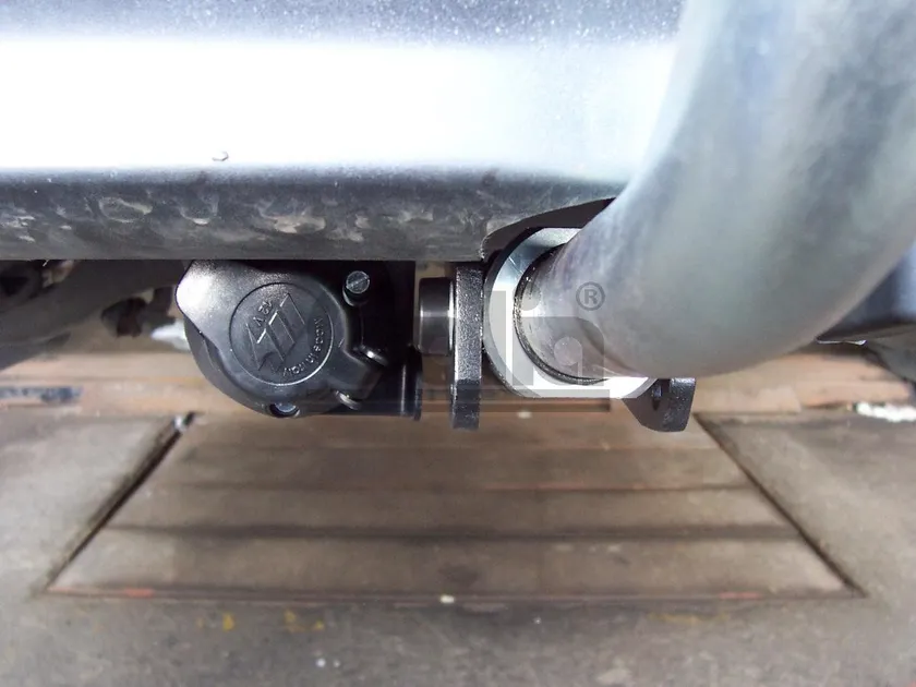 Фаркоп Galia оцинкованный для Mazda 3 I седан, хэтчбек 2003-2009. Артикул M106A Фаркоп Galia оцинкованный для Mazda 3 I седан, хэтчбек 2003-2009. Артикул M106A