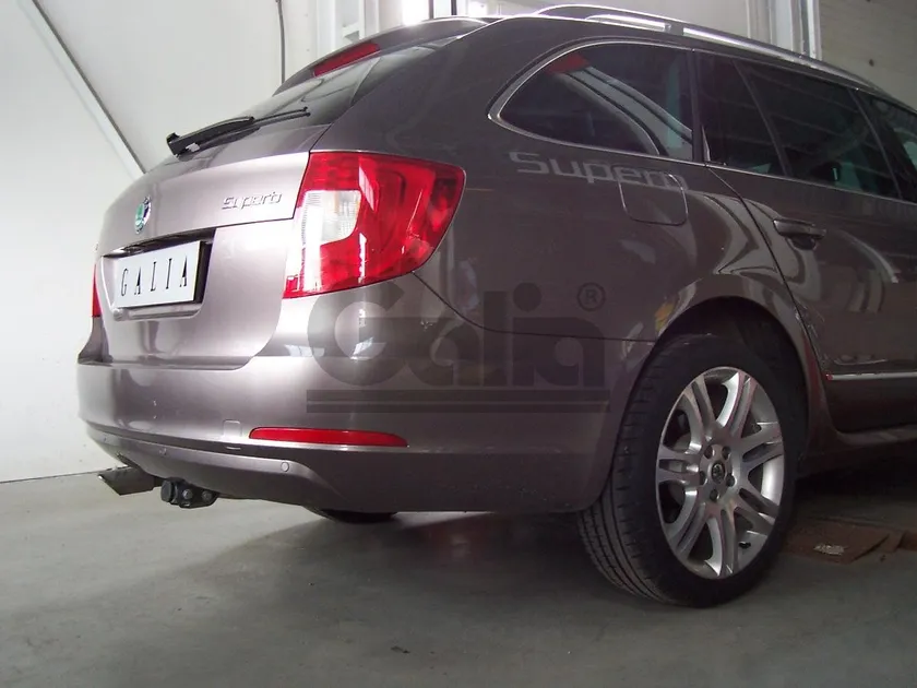 Фаркоп Galia оцинкованный для Skoda Supreb II седан, универсал 2008-2015. Артикул S099A Фаркоп Galia оцинкованный для Skoda Supreb II седан, универсал 2008-2015. Артикул S099A