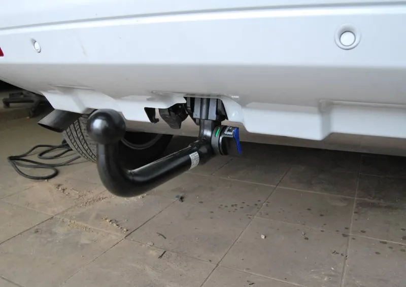 Фаркоп Steinhof для Land Rover Freelander II 2007-2014. Быстросъемный крюк. Артикул L-103