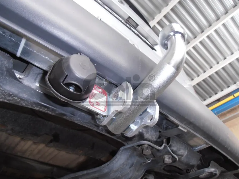 Фаркоп Galia оцинкованный для Volkswagen Caravelle T5 (вкл. 4WD) 2003-2015. Быстросъемный крюк. Артикул V064C Фаркоп Galia оцинкованный для Volkswagen Caravelle T5 (вкл. 4WD) 2003-2015. Быстросъемный крюк. Артикул V064C