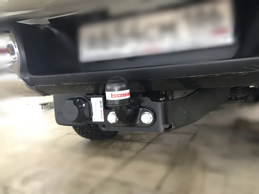 Фаркоп Oris (ранее Bosal) для Toyota Hilux VIII 2015-2025. Фланцевое крепление. Артикул 3093-F